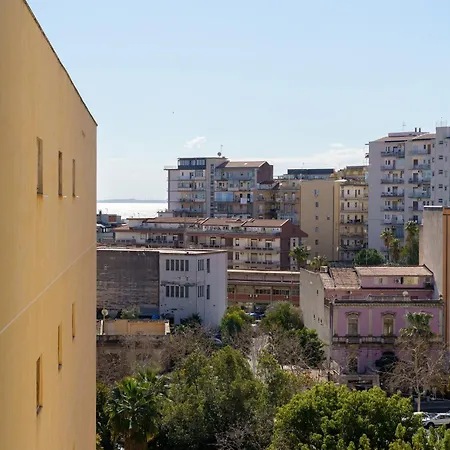 Twinstay Apartment